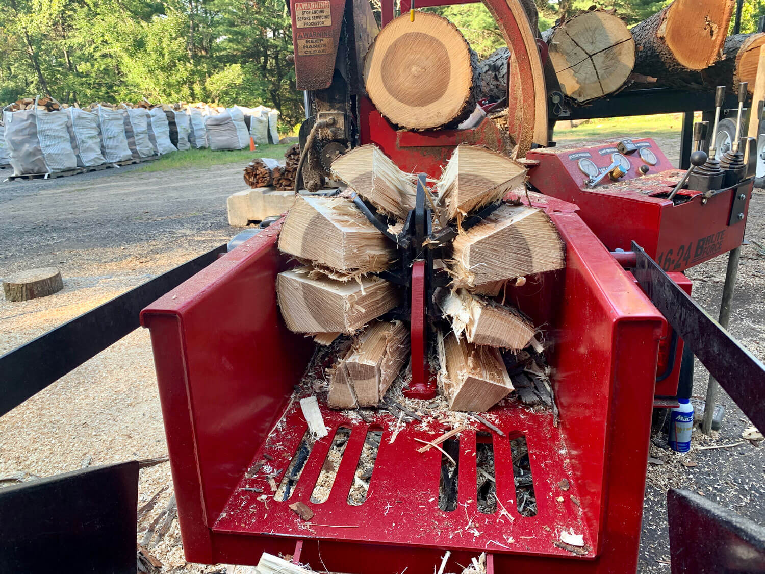 Brute Force Commercial Series 1624 Firewood Processors Shaver